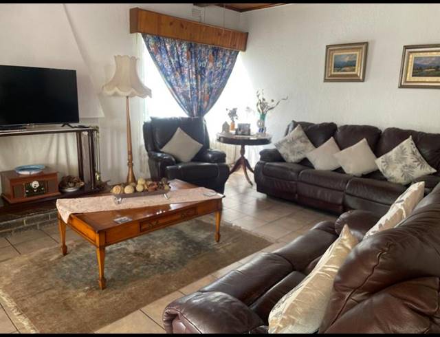 4 BEDROOM HOUSE FOR SALE IN EDEN GLEN